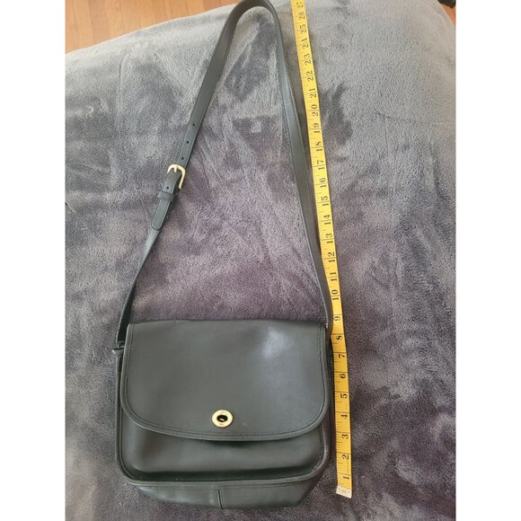 VTG Coach Leather Crossbody City Bag 9790 Adjustable Strap Turnlock Brass - Picture 4 of 11